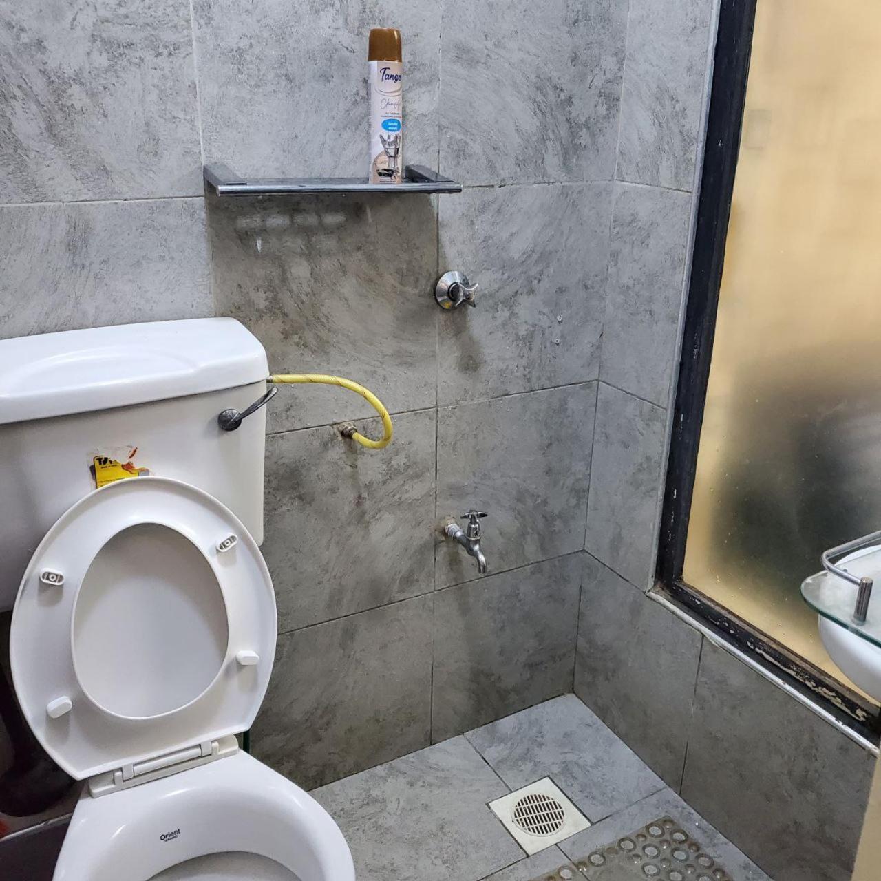 Lovely & Cozy Compact Studio Near Airport With Rooftop View Apartment Nairobi Bagian luar foto